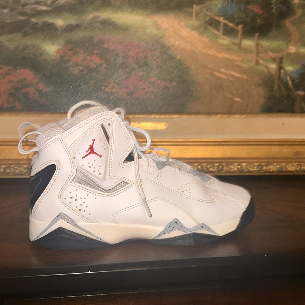 Jordan True Flights